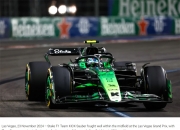 开云体育APP下载-红牛车队鏖战阿斯顿马丁，周冠宇高光表现