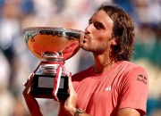 开云体育在线-年终总决赛横扫联合杯，西西帕斯点燃赛场