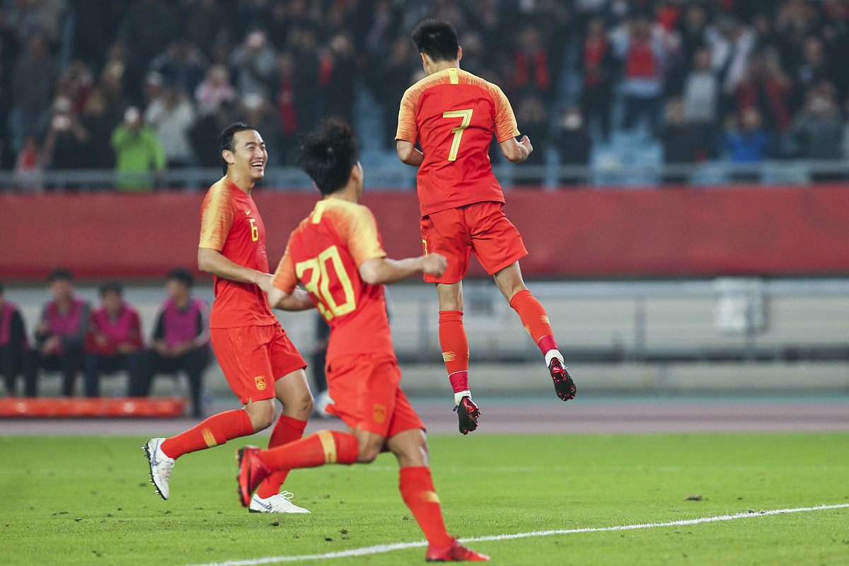 包含球队团结一致战胜对手，呈现出强大实力的词条