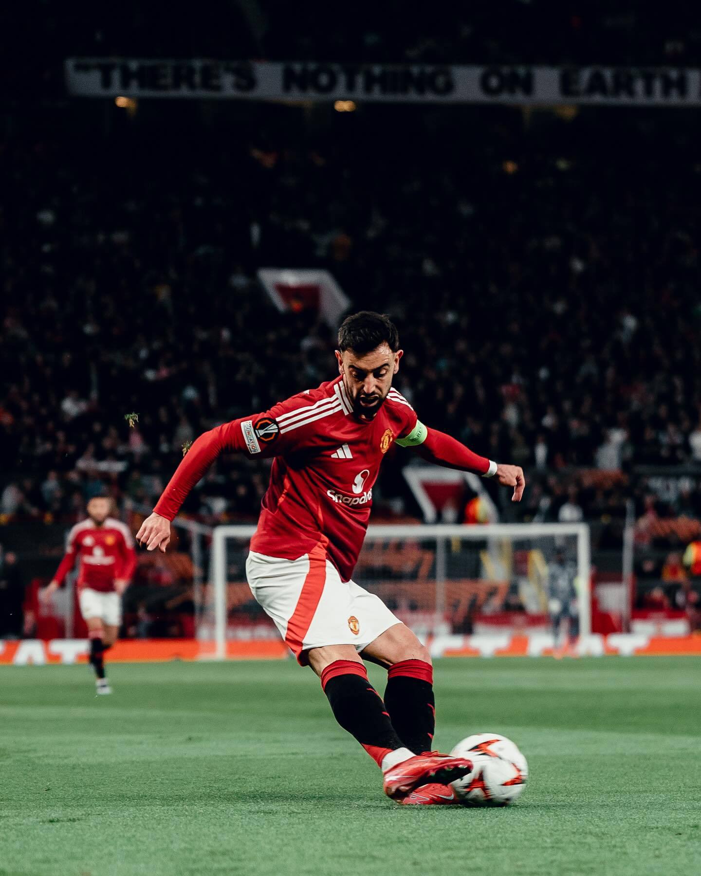 曼联遭遇连败,欧冠资格悬了 曼联遭遇连败,欧冠资格悬了