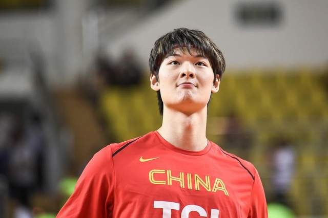 篮网轻取猛龙,王哲林扛起全队 篮网轻取猛龙,王哲林扛起全队