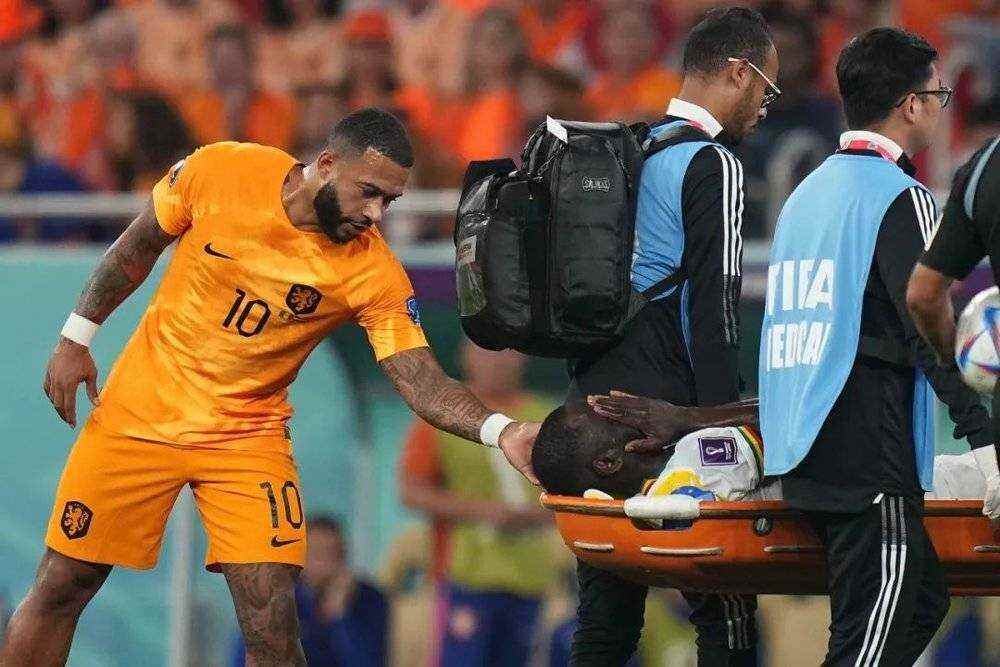 摩洛哥鏖战荷兰,苏亚雷斯统治全场 摩洛哥鏖战荷兰,苏亚雷斯统治全场