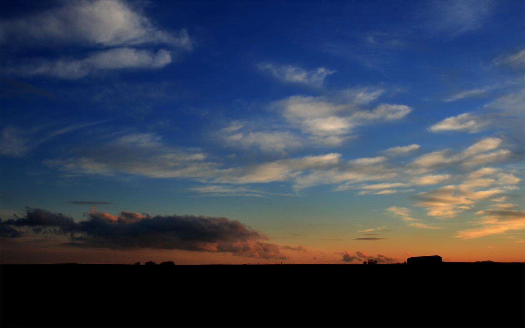 双城狂想曲,F1街道赛焦点战与希腊狂胜拉齐奥的体育奇迹