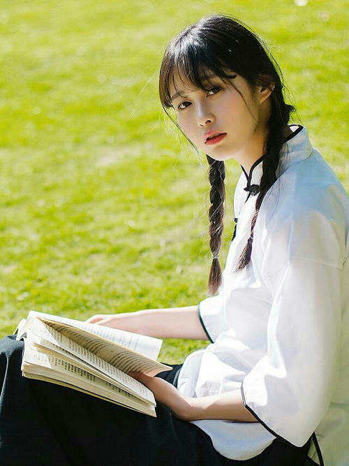 极速与激情的交响，莱比锡红牛力克奥地利，赛车精神点燃绿茵对决