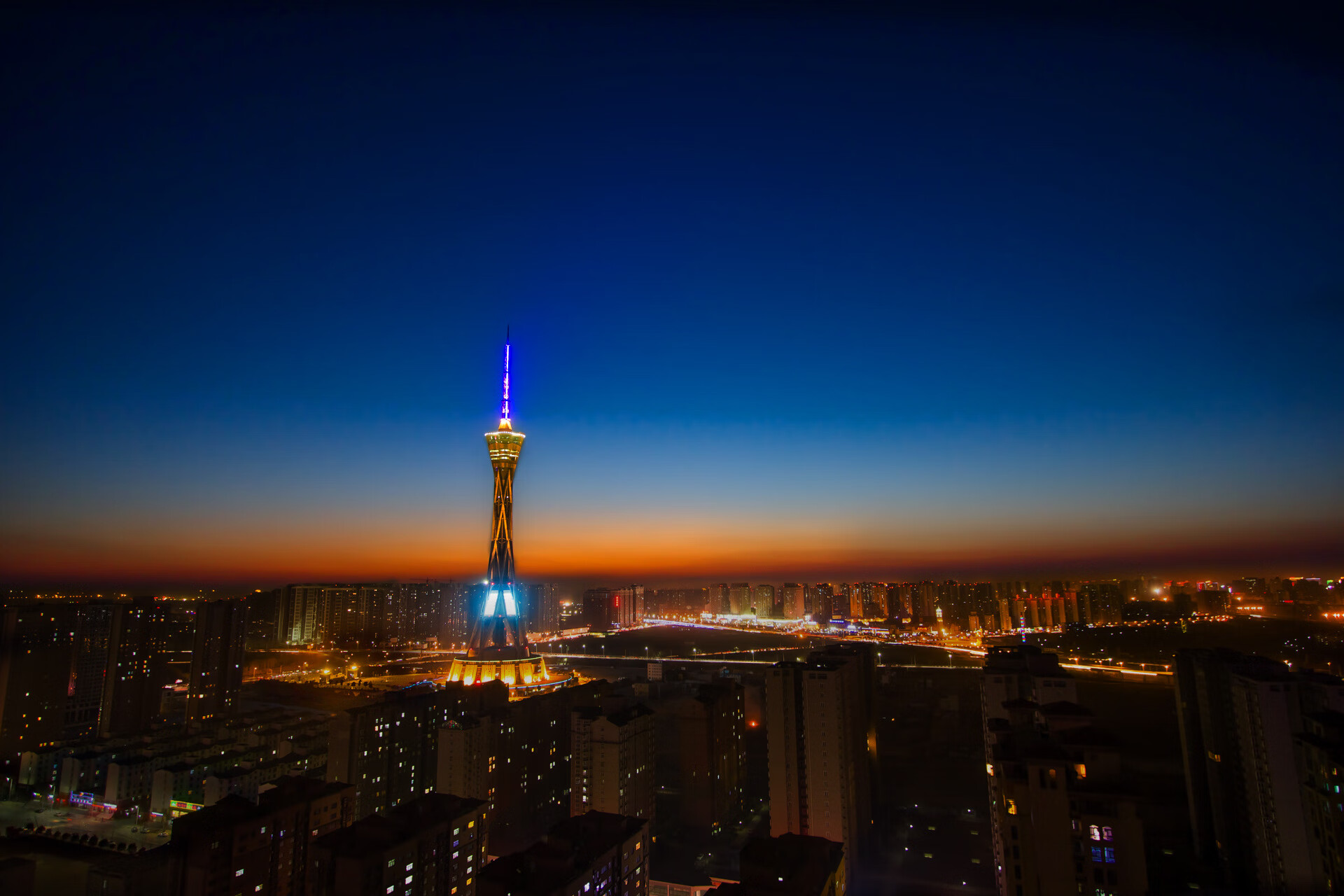 跨界风暴，国际米兰鏖战挪威，黄喜灿NBA式接管绿茵场