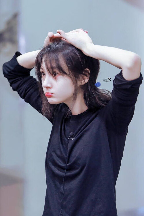 尼克斯与魔术的激战，哈利伯顿成为胜负手