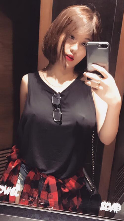 南美双雄会,2026世界杯A组,厄瓜多尔力克智利,巴雷拉闪耀全场,门将神勇铸就唯一胜局